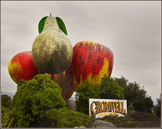 Fruit Town, Cromwell