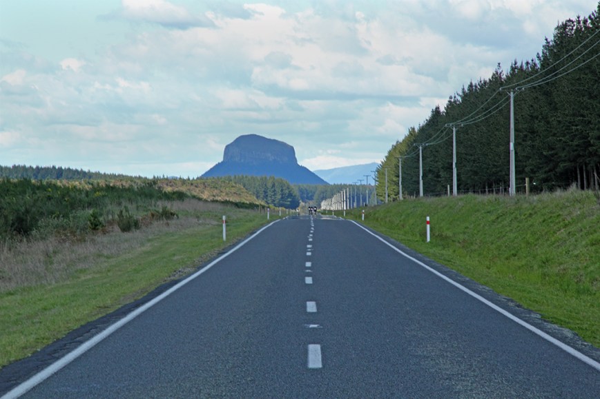 Pohutaroa, Atiamuri.