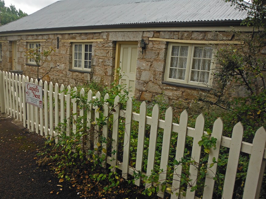 Little Cottage in Ross