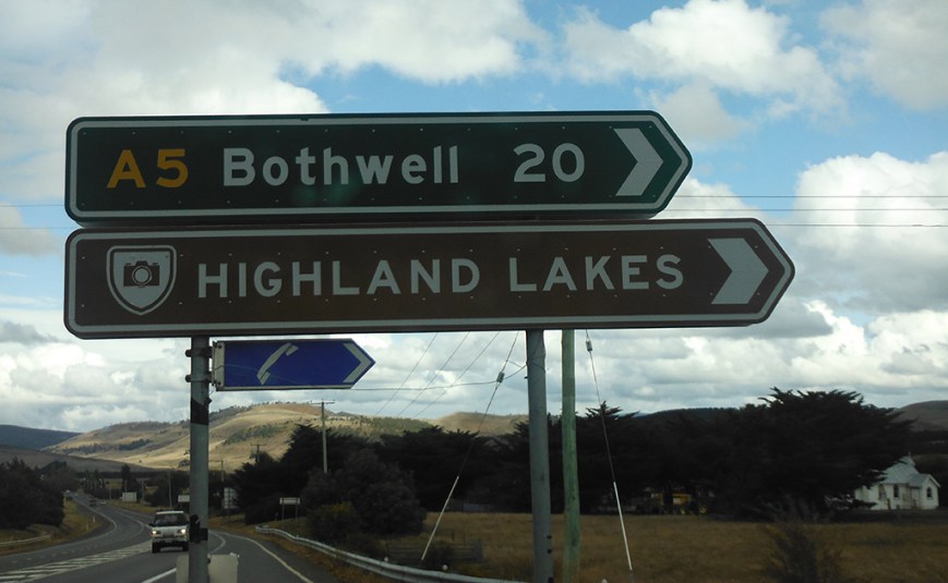 sign at Mowbray heading to Bothwell.